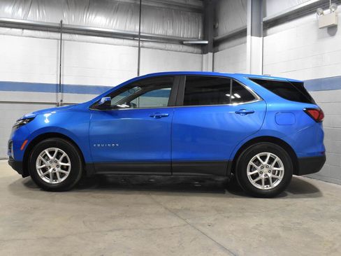 Used 2024 Chevrolet Equinox LT w/ LPO, Floor Liner Package FWD image 22