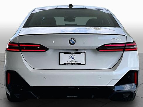 New 2027 BMW 530i w/ M Sport Package RWD image 4