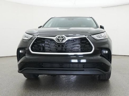 New 2026 Toyota Highlander Limited AWD/4WD image 31