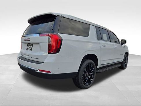 New 2026 GMC Yukon XL Elevation image 9