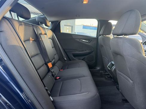 Used 2018 Chevrolet Malibu LT FWD image 23