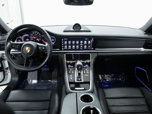 Certified 2023 Porsche Panamera Platinum Edition image 13