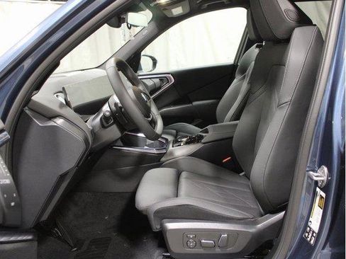Used 2025 BMW X3 xDrive30i w/ Convenience Package image 5