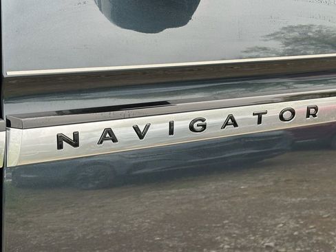 New 2025 Lincoln Navigator Reserve AWD/4WD image 28