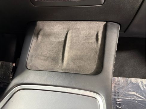 Used 2021 Tesla Model Y Long Range image 33