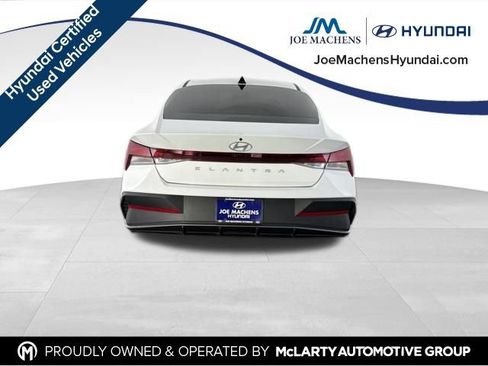 Used 2026 Hyundai Elantra SE FWD image 8
