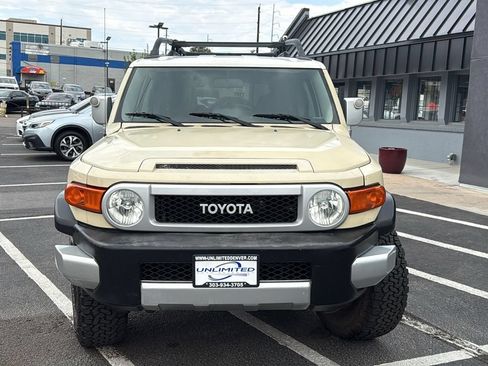 Used 2008 Toyota FJ Cruiser 4WD image 8