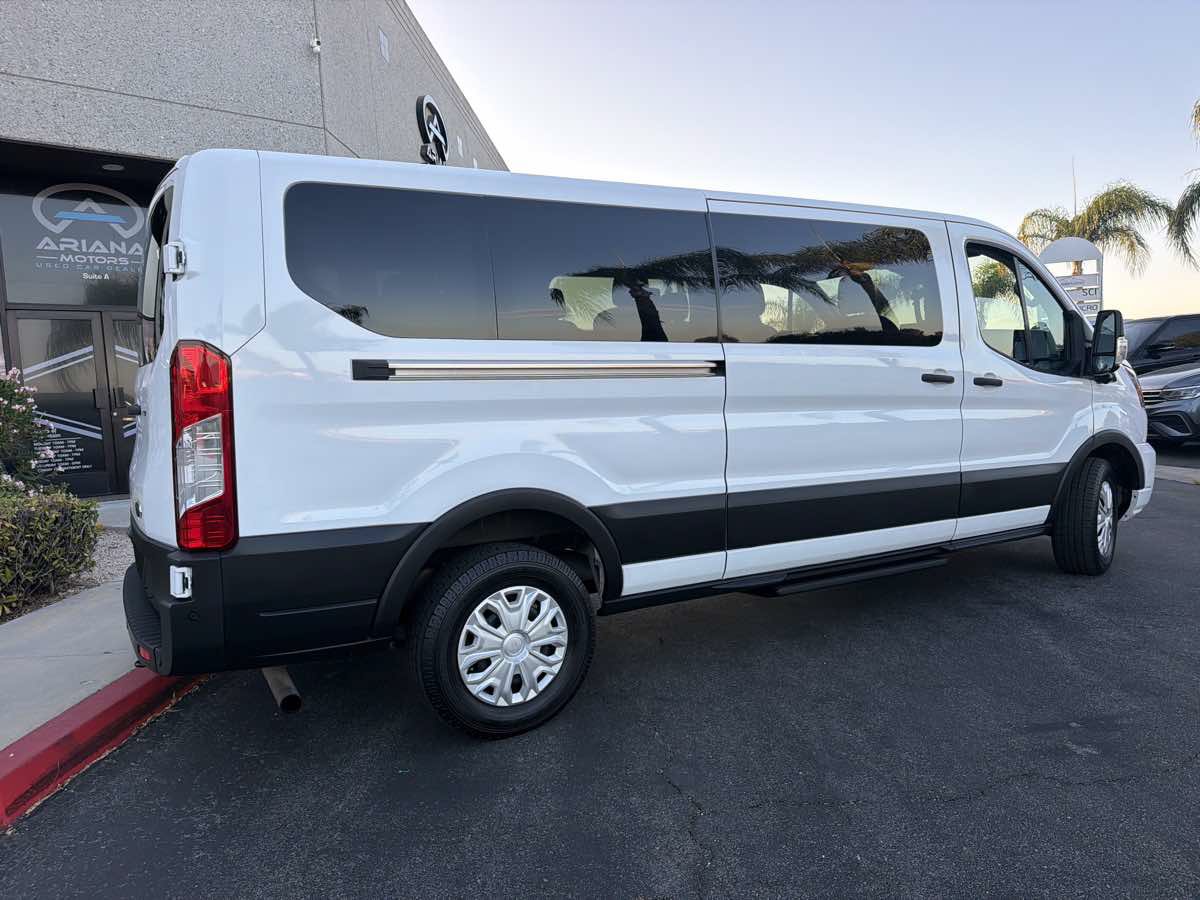 Used 2023 Ford Transit 350 XLT RWD image 11