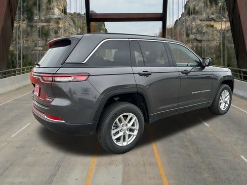 New 2026 Jeep Grand Cherokee Laredo RWD image 11