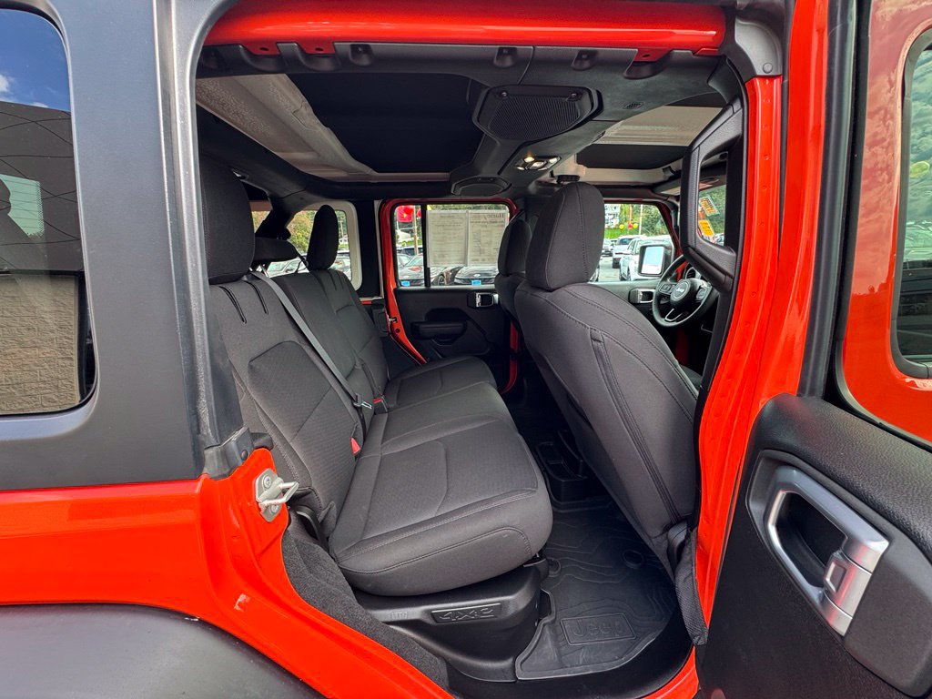 Used 2023 Jeep Wrangler Unlimited w/ Convenience Group AWD/4WD image 23