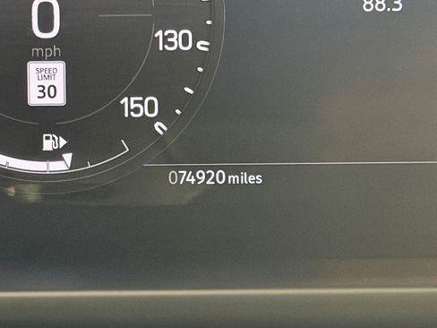 Used 2023 Land Rover Defender 110 V8 AWD/4WD image 19