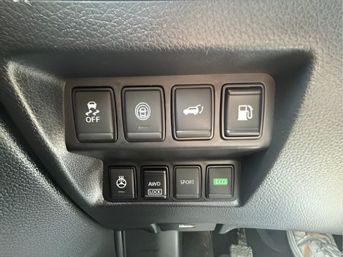 Used 2018 Nissan Rogue SL AWD/4WD image 44