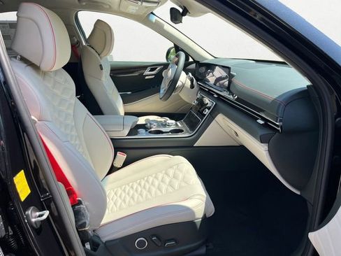 New 2025 Genesis GV80 3.5T e-SC image 18