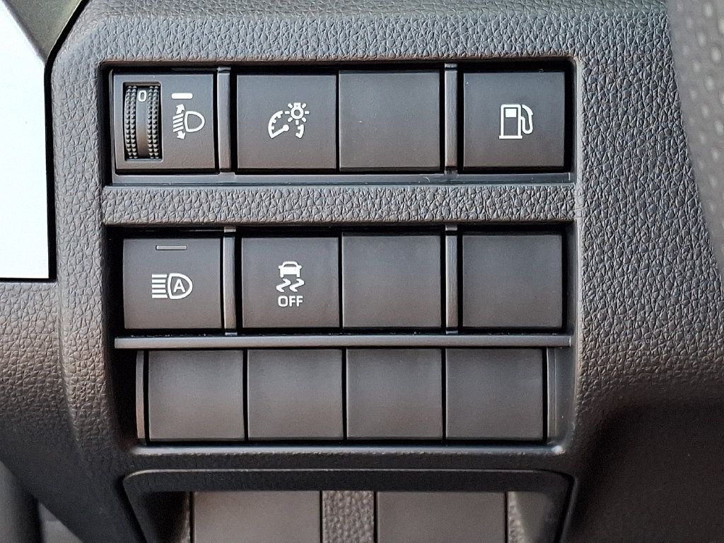 Certified 2025 Toyota 4Runner SR5 AWD/4WD image 28