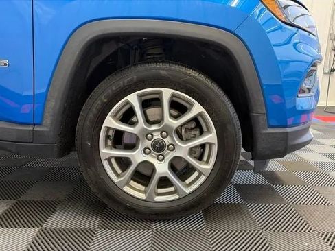 Used 2025 Jeep Compass Limited AWD/4WD image 24