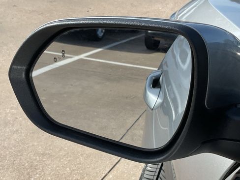 Used 2025 Kia Seltos S image 11