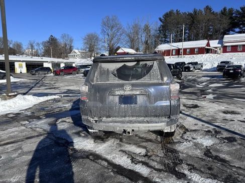 Used 2019 Toyota 4Runner image 4