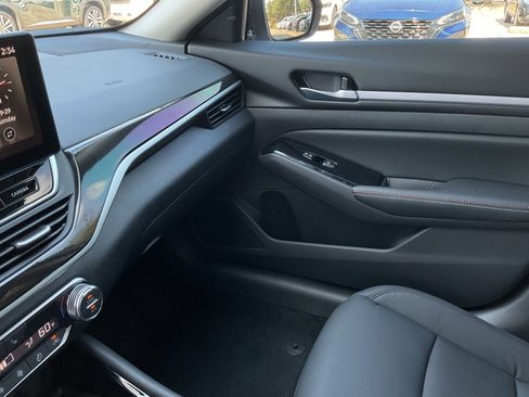 New 2025 Nissan Altima 2.5 SR w/ SR Premium Package image 34