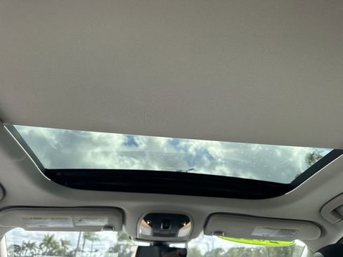 Used 2023 INFINITI QX50 Luxe image 18