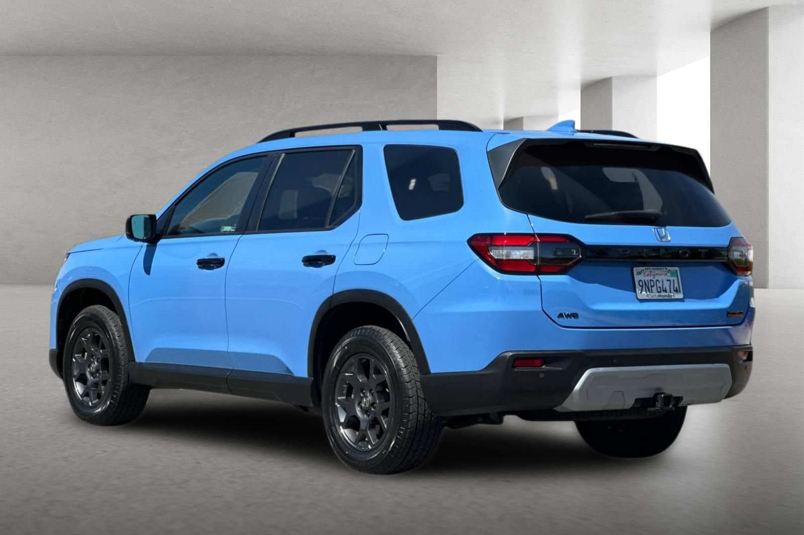 Certified 2024 Honda Pilot TrailSport image 6