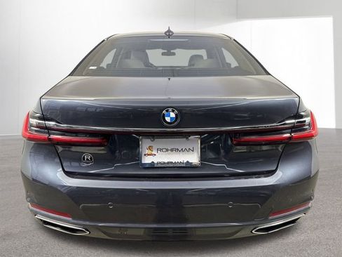 Used 2020 BMW 740i xDrive 740i xDrive w/ Cold Weather Package image 32