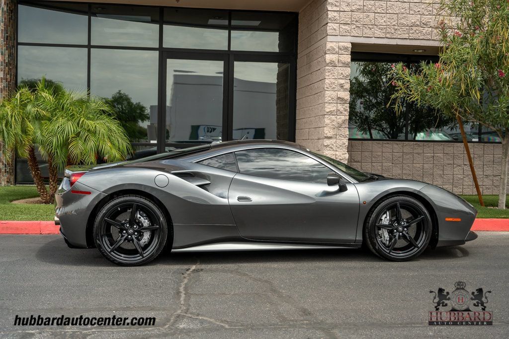 Used 2017 Ferrari 488 GTB RWD image 8