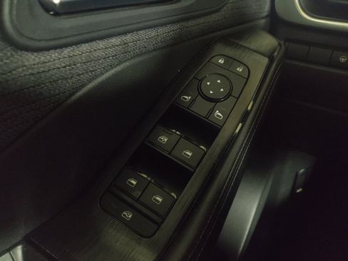 Used 2022 Nissan Rogue SV FWD image 27