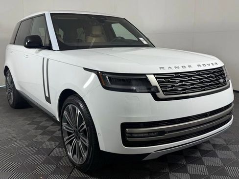 New 2026 Land Rover Range Rover SE image 10