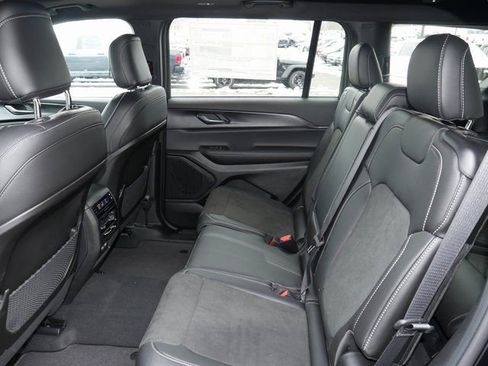 New 2025 Jeep Grand Cherokee L Altitude AWD/4WD image 27