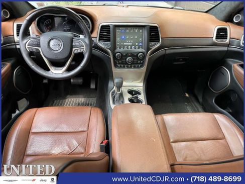Certified 2017 Jeep Grand Cherokee Summit w/ Platinum Series Group image 17