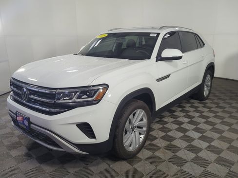 Used 2023 Volkswagen Atlas Cross Sport SE image 4