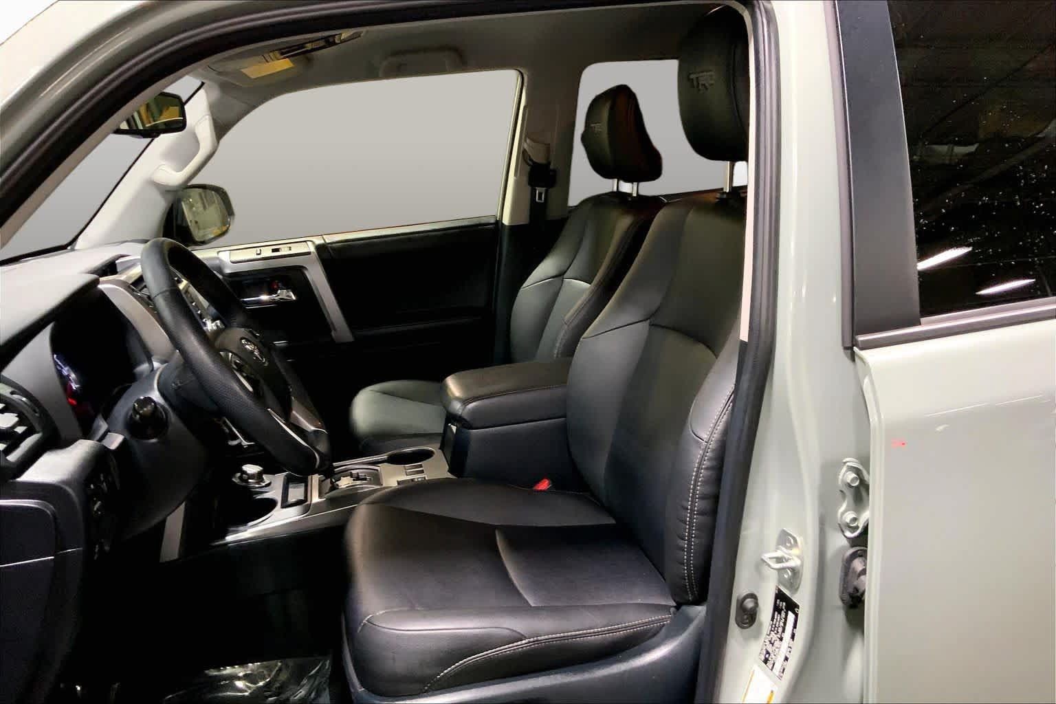 Used 2023 Toyota 4Runner TRD Sport AWD/4WD image 8