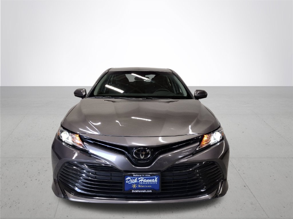 Used 2018 Toyota Camry LE FWD image 3