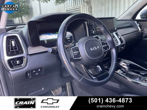 Used 2023 Kia Sorento SX Prestige image 10