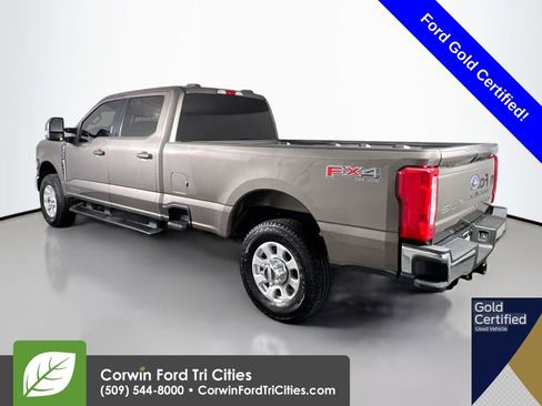 Used 2023 Ford F350 XLT AWD/4WD image 11