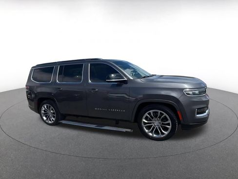 Used 2023 Jeep Grand Wagoneer Series II AWD/4WD image 2