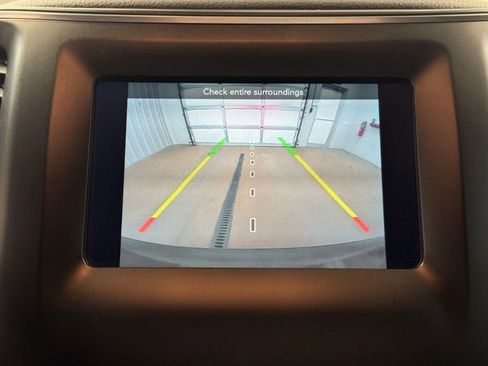 Used 2019 Jeep Cherokee Latitude Plus w/ Cold Weather Group image 39