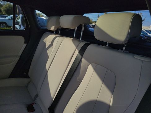 Certified 2025 Mercedes-Benz GLA 250 image 12