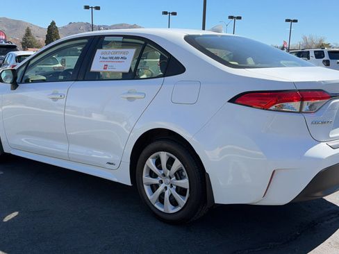 Certified 2023 Toyota Corolla LE image 5
