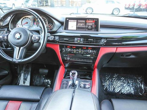 Used 2018 BMW X6 M image 16