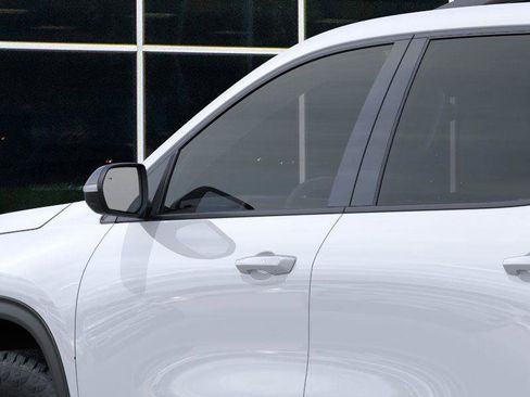 New 2026 Chevrolet Traverse Z71 w/ Driver Confidence Package image 12