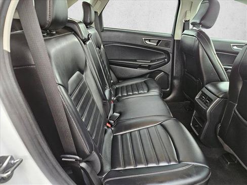 Used 2023 Ford Edge SEL AWD/4WD image 16