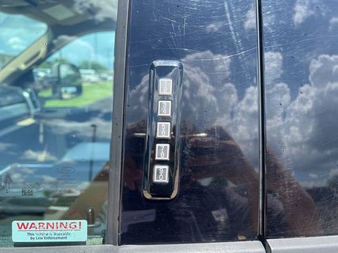 Used 2017 Ford F350 Lariat w/ Lariat Value Package image 11