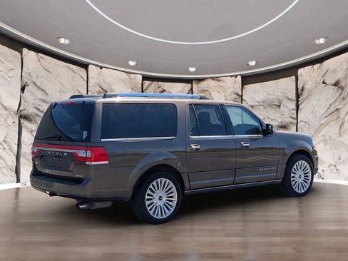 Used 2015 Lincoln Navigator L 2WD w/ Equipment Group 101A Reserve image 11
