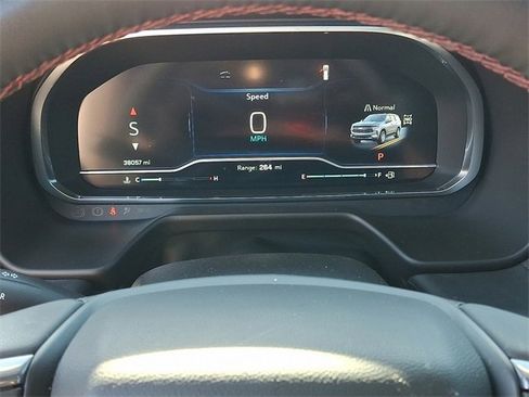 Used 2023 Chevrolet Tahoe RST w/ Luxury Package image 17