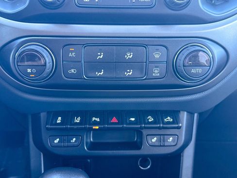 Certified 2022 Chevrolet Colorado Z71 w/ Safety Package image 31