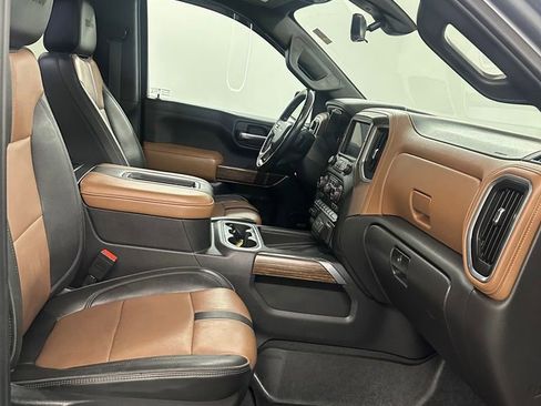 Used 2020 Chevrolet Silverado 1500 High Country w/ Technology Package AWD/4WD image 36