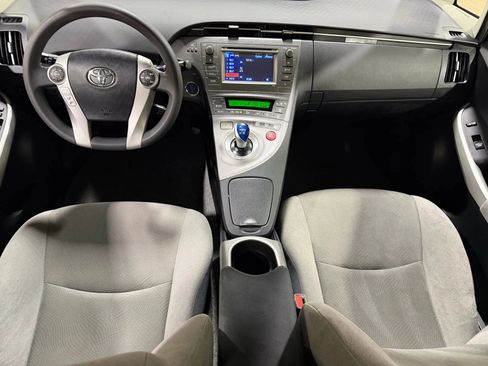 Used 2014 Toyota Prius Two image 43