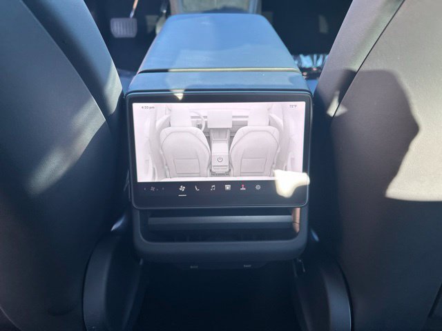Used 2024 Tesla Model 3 Standard Range RWD image 19