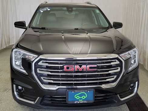 Used 2023 GMC Terrain SLT image 4